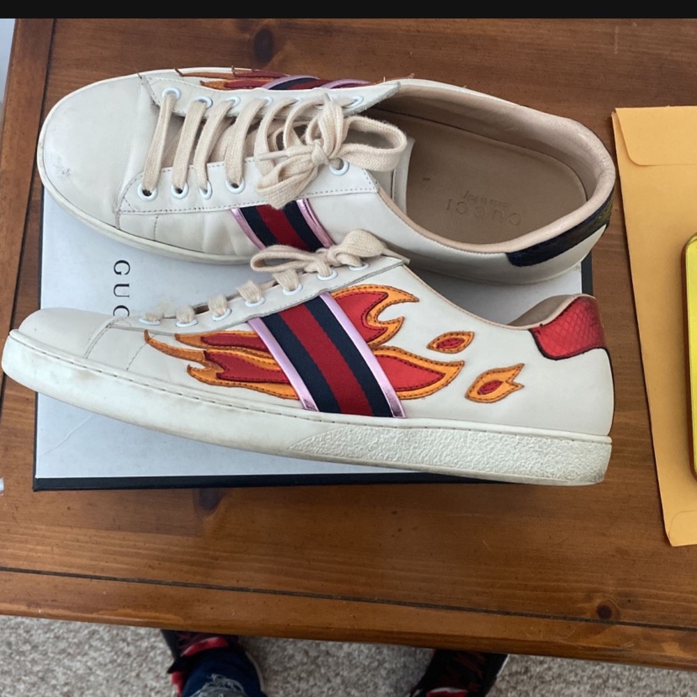 Gucci shoes